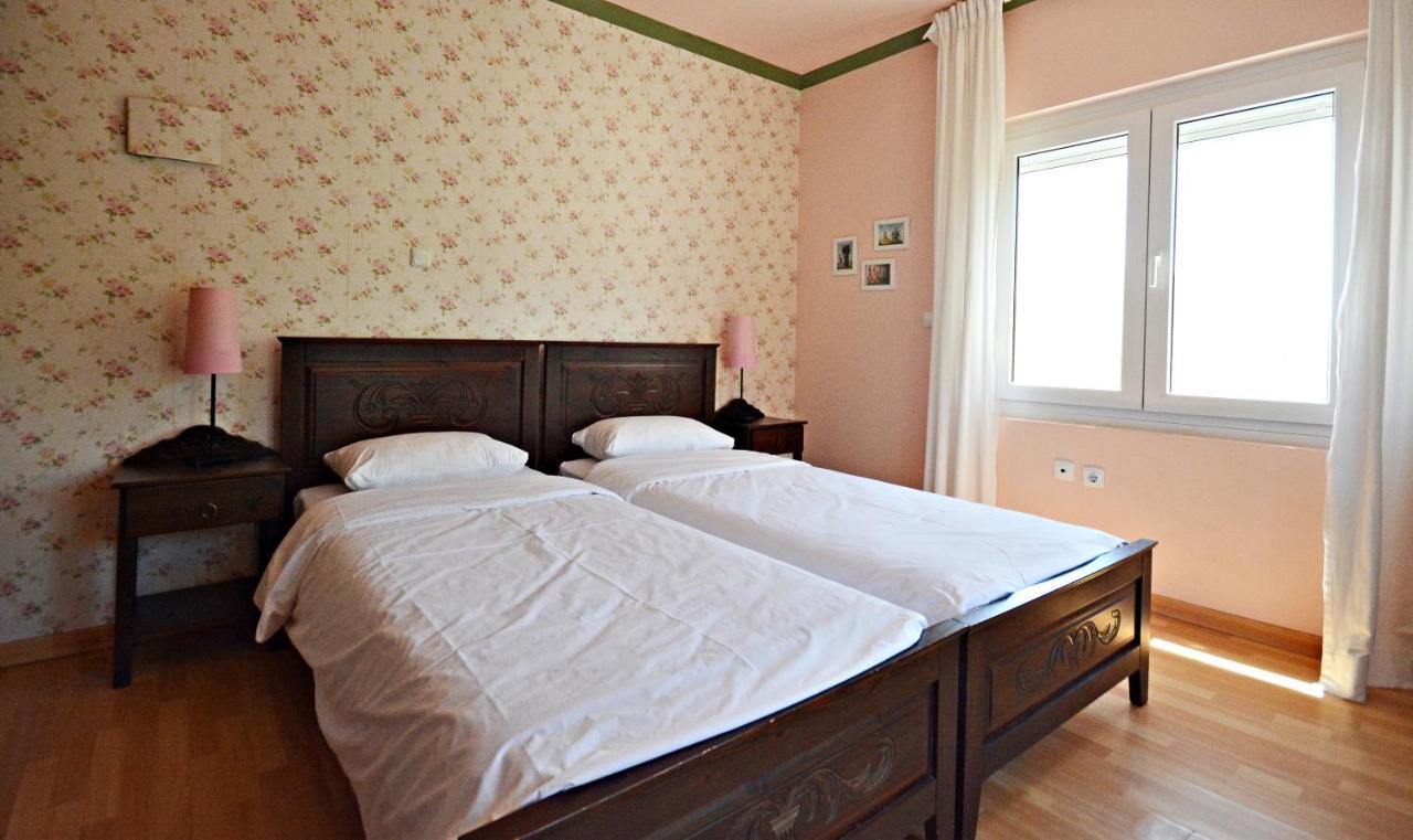 קסטוריה Guesthouse Vissinokipos - Biker Friendly - Motorradhotel מראה חיצוני תמונה